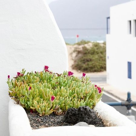 Apartamento Famara 4 エクステリア 写真